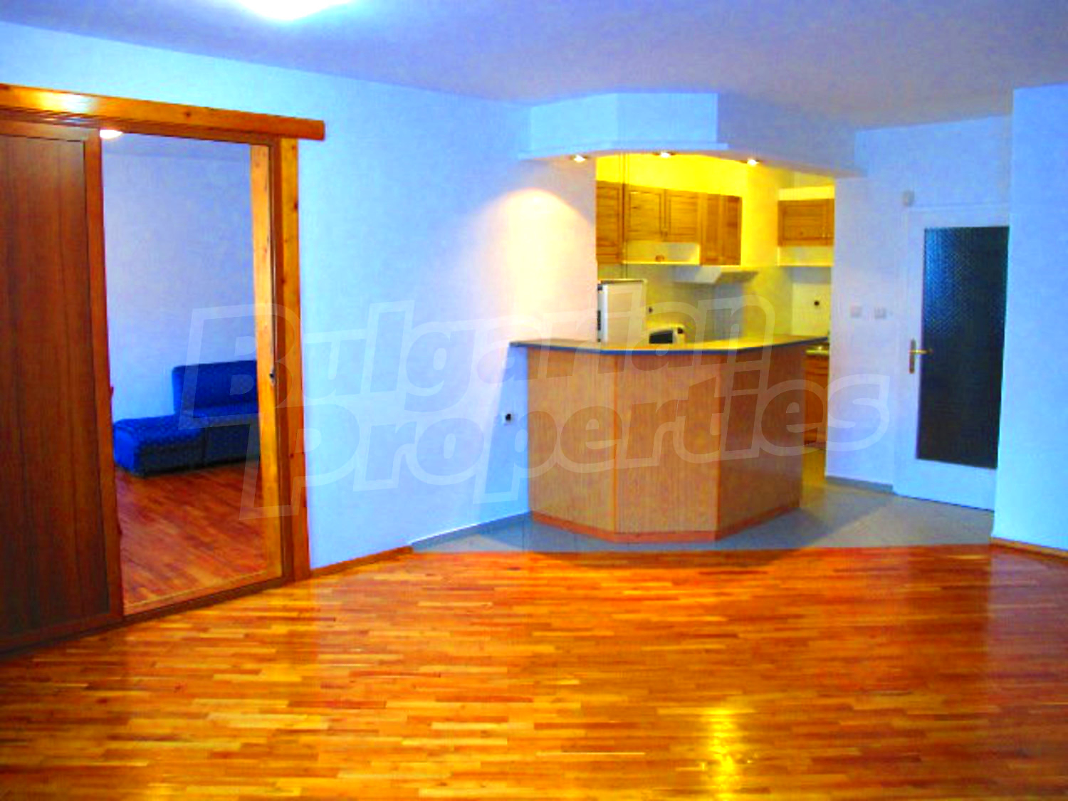 Gallery Picture 8
