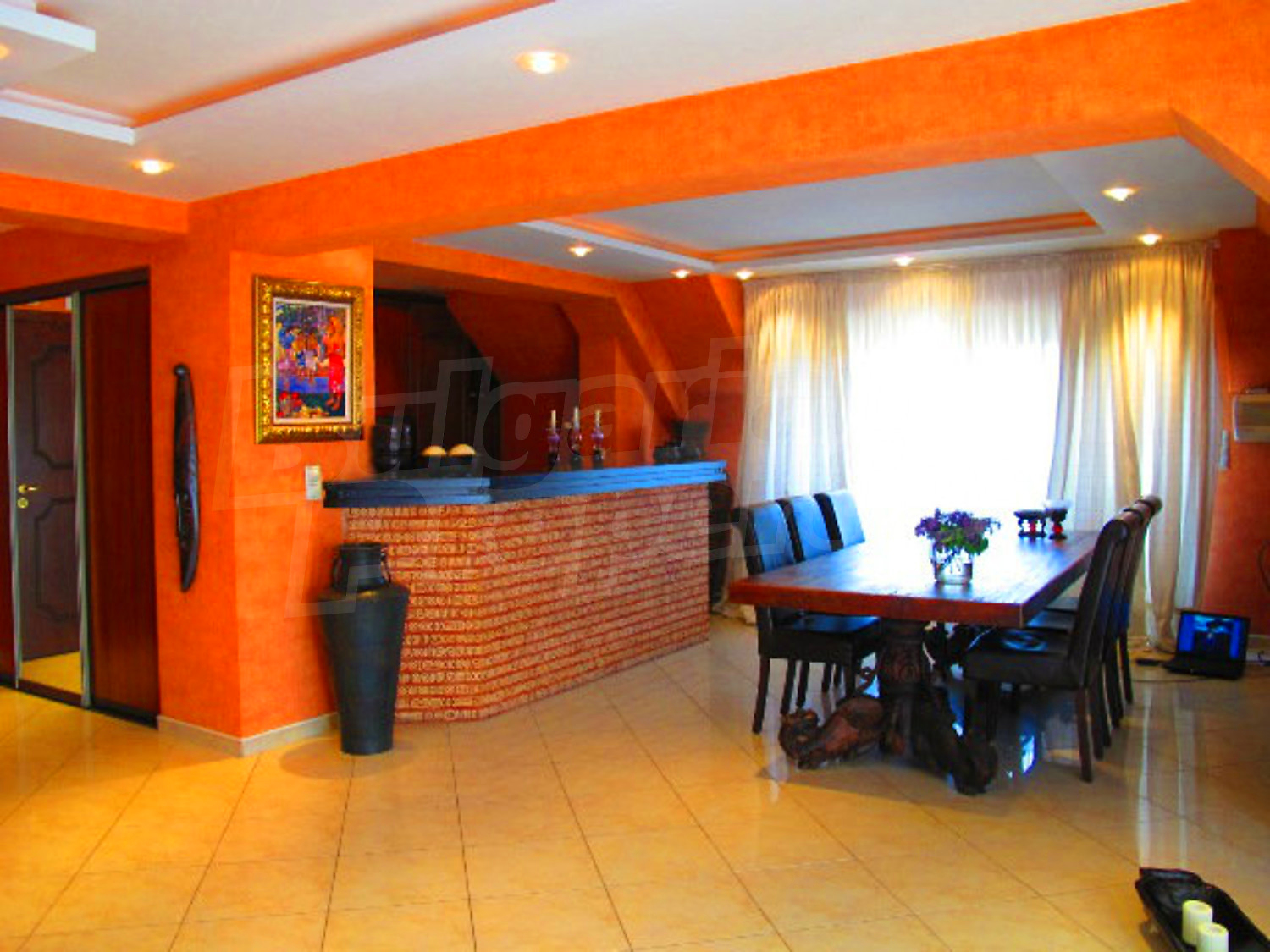Gallery Picture 10