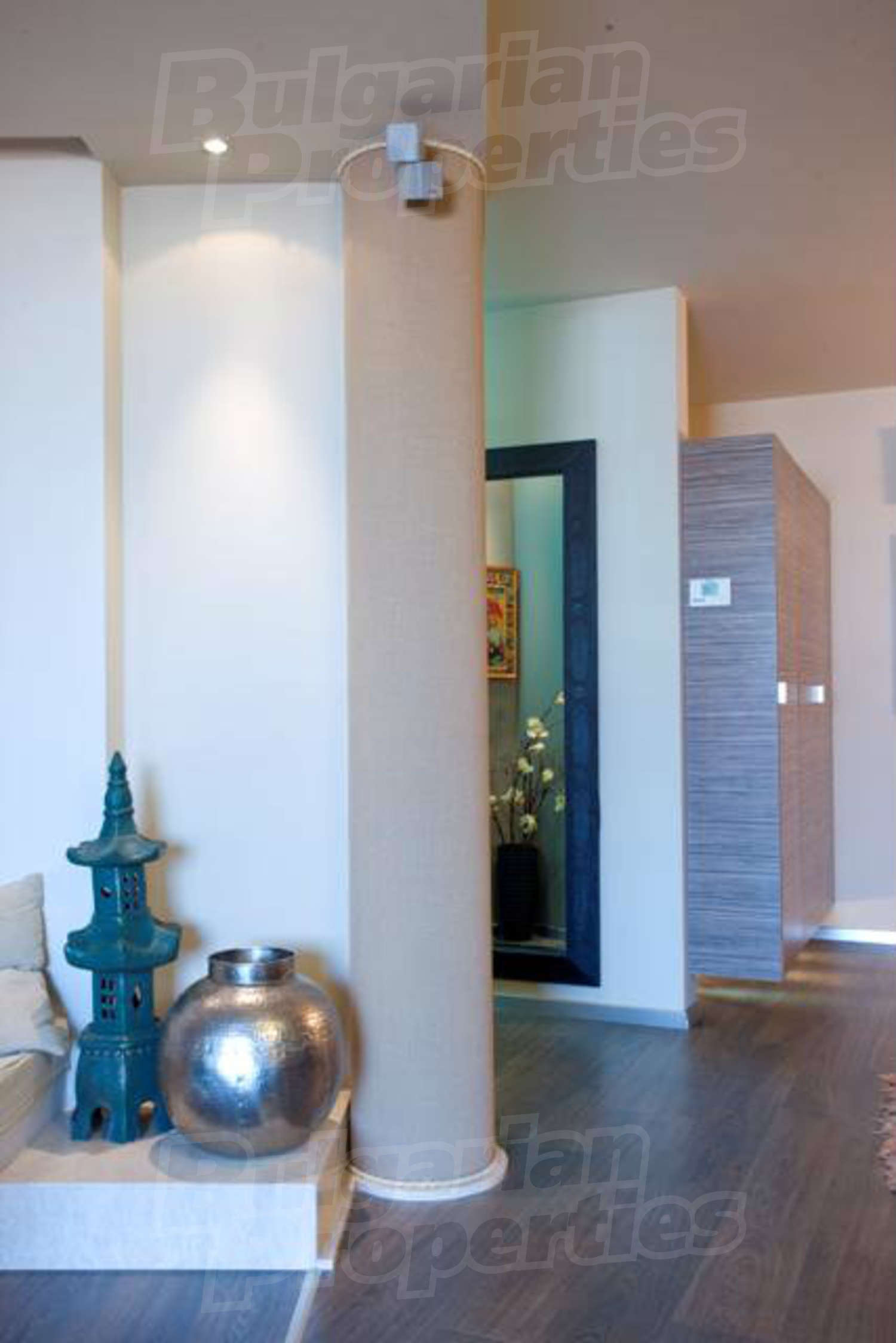 Gallery Picture 7