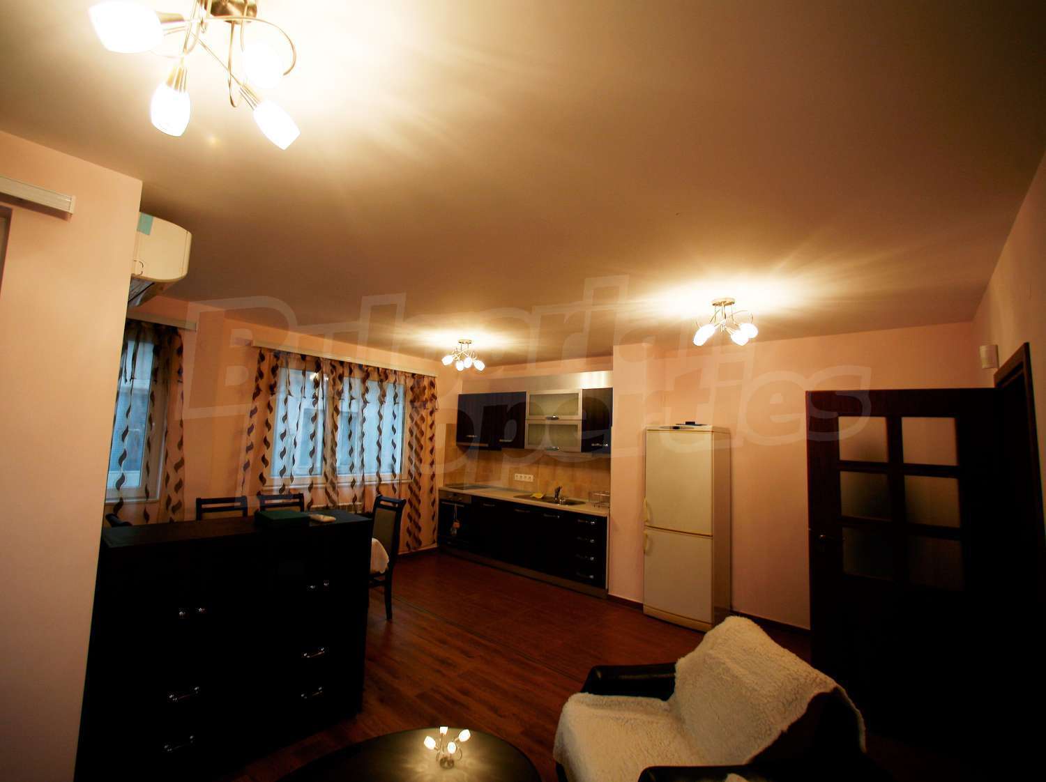 Gallery Picture 3