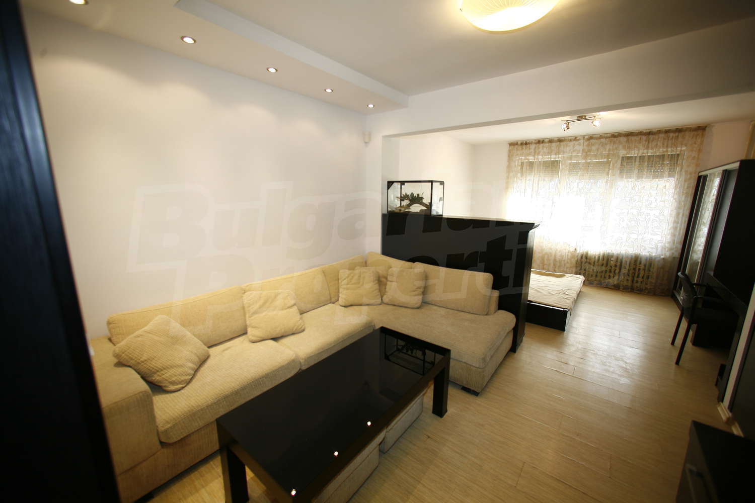 Gallery Picture 2