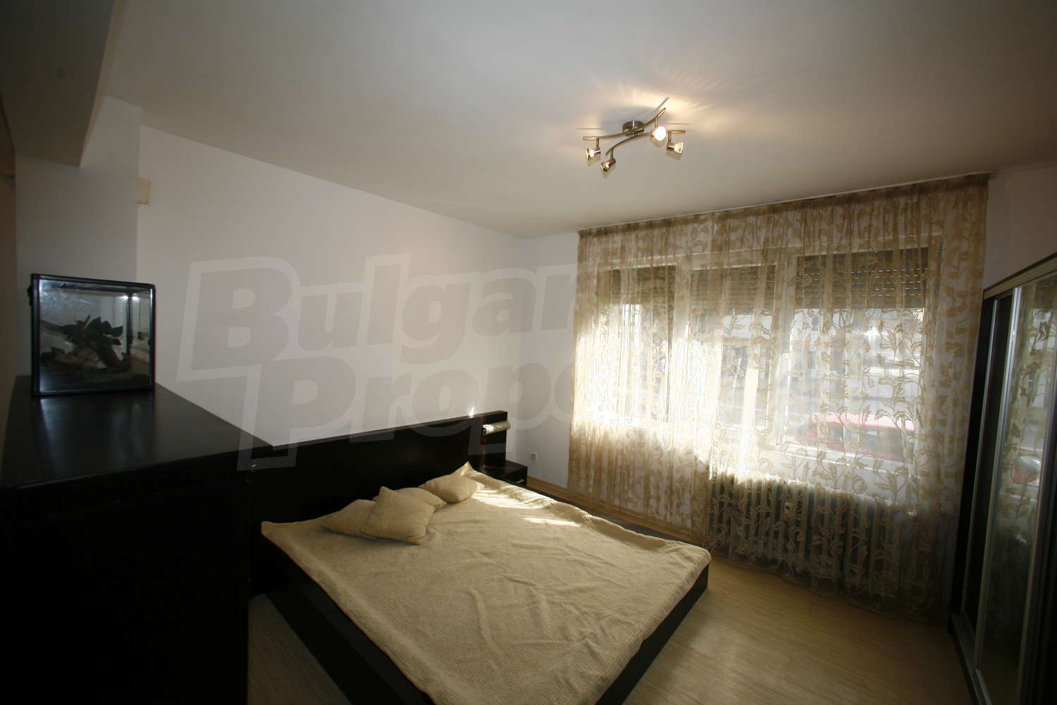 Gallery Picture 3