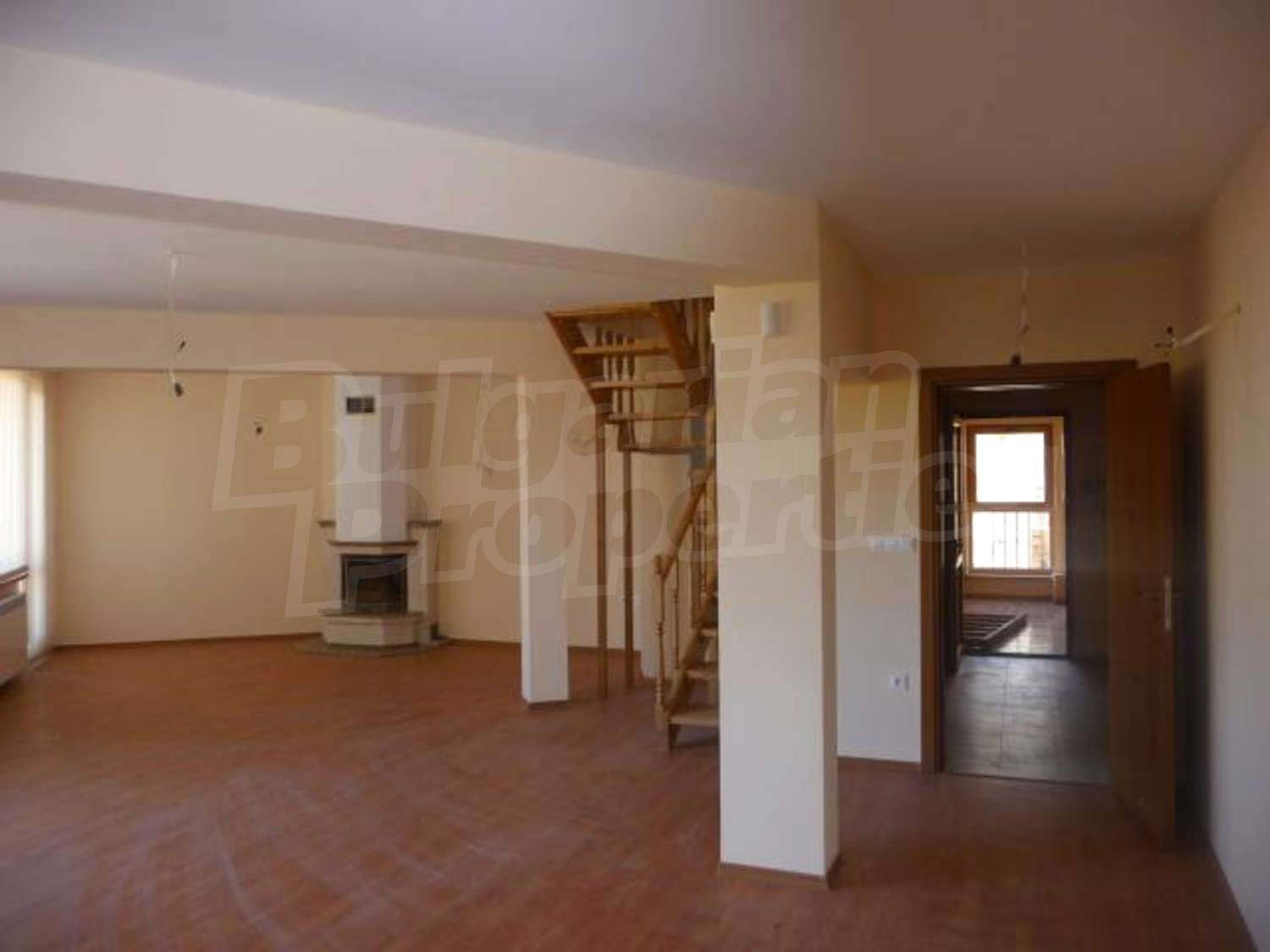 Gallery Picture 2