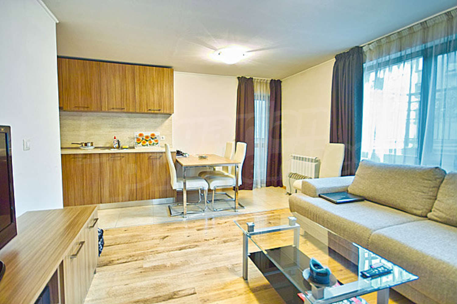 Gallery Picture 5