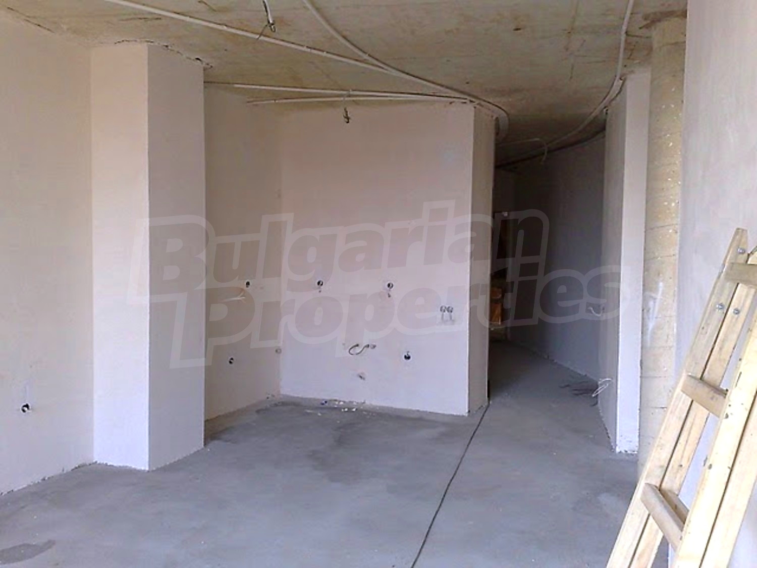 Gallery Picture 12