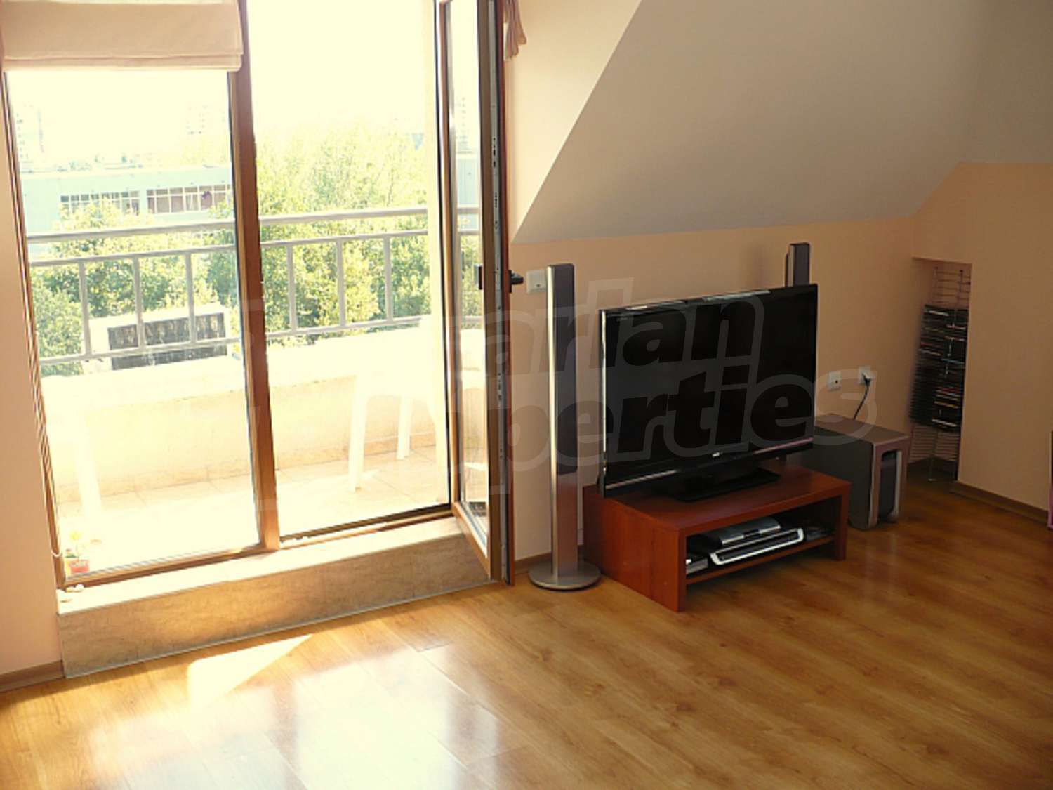Gallery Picture 8