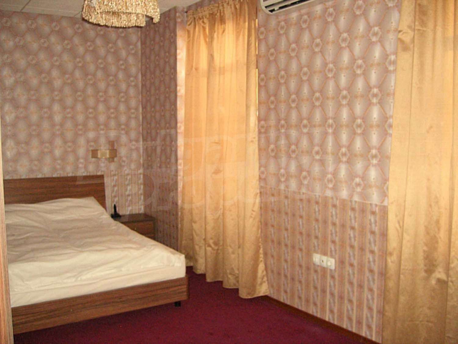 Gallery Picture 8