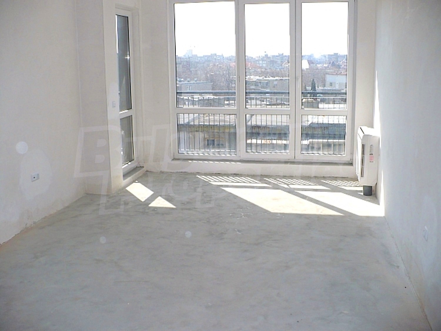 Gallery Picture 3