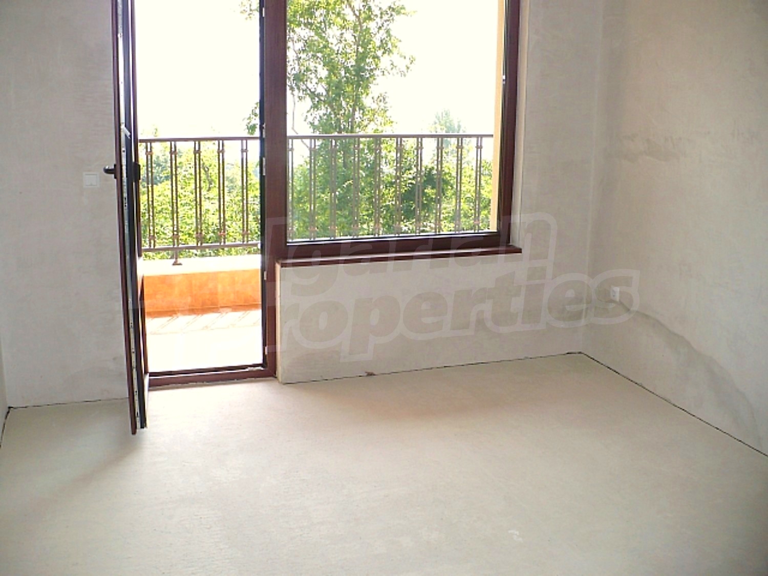 Gallery Picture 15
