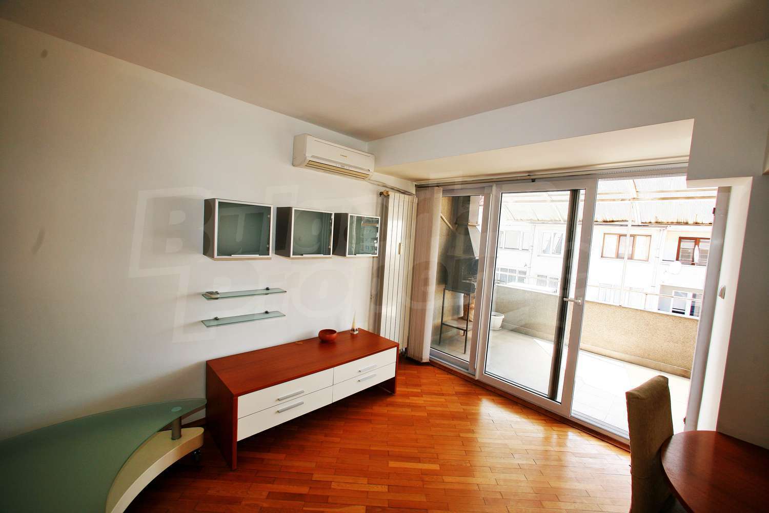 Gallery Picture 5