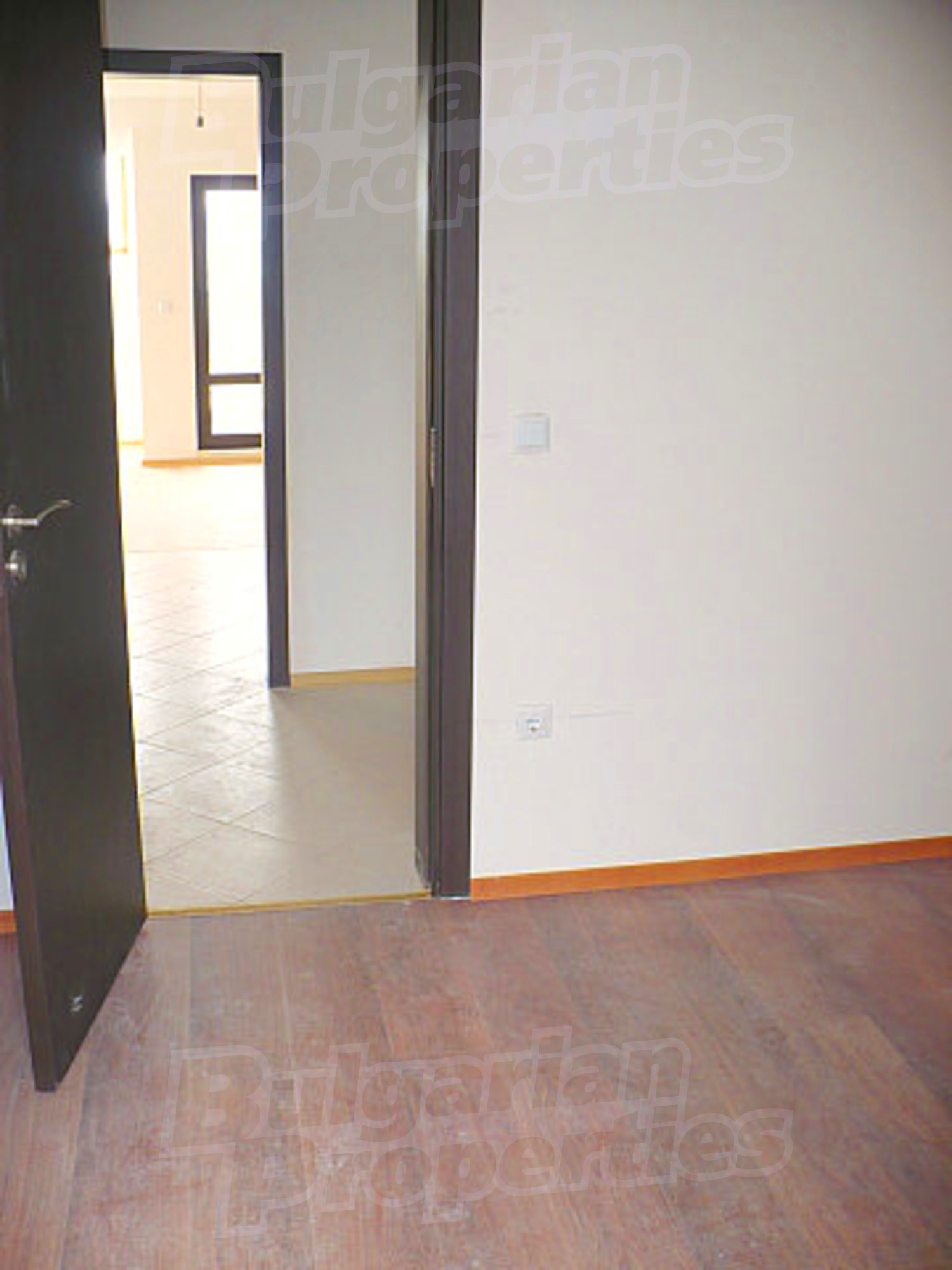 Gallery Picture 10