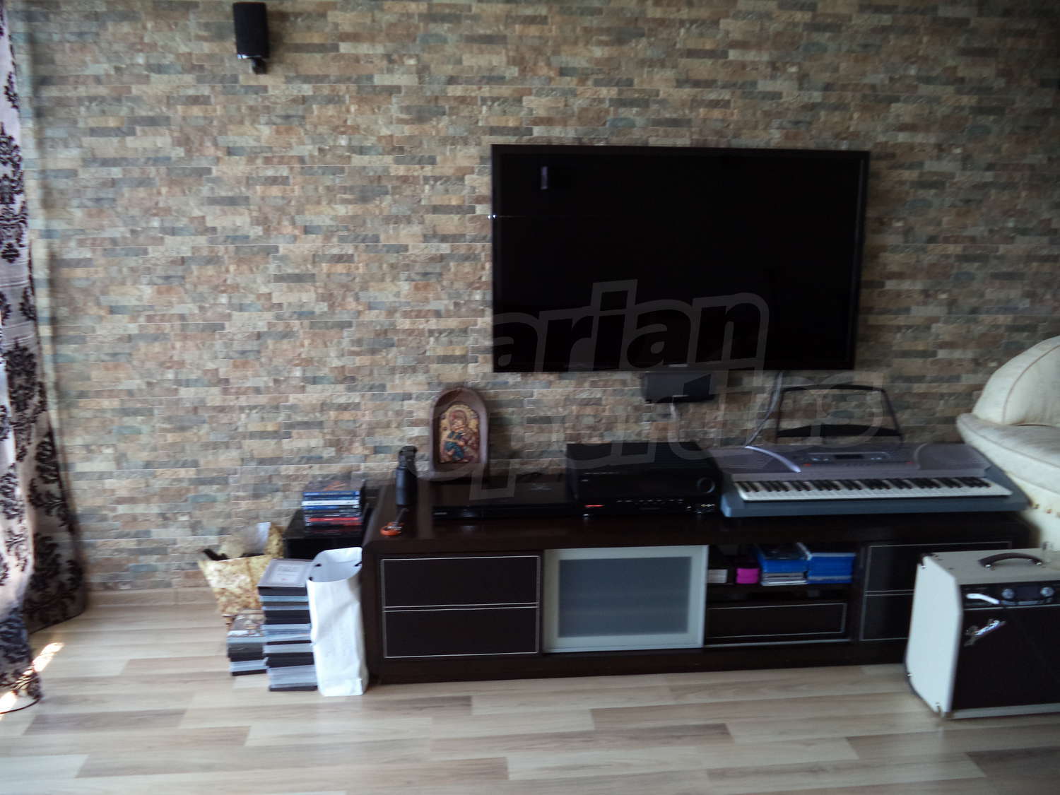 Gallery Picture 11
