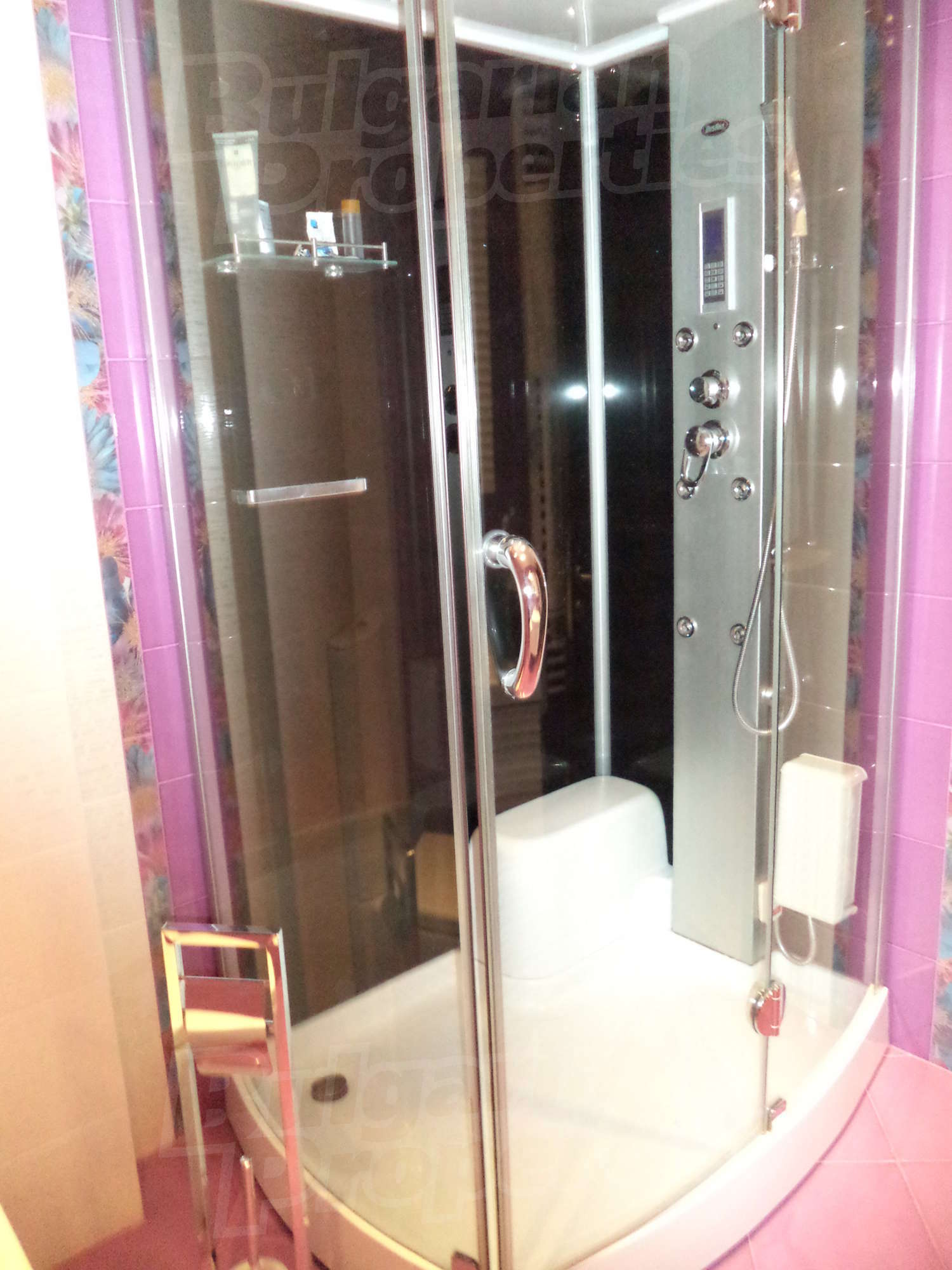 Gallery Picture 19