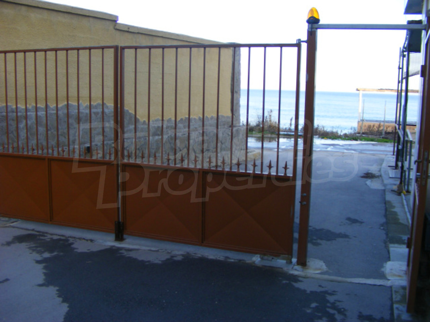 Gallery Picture 13