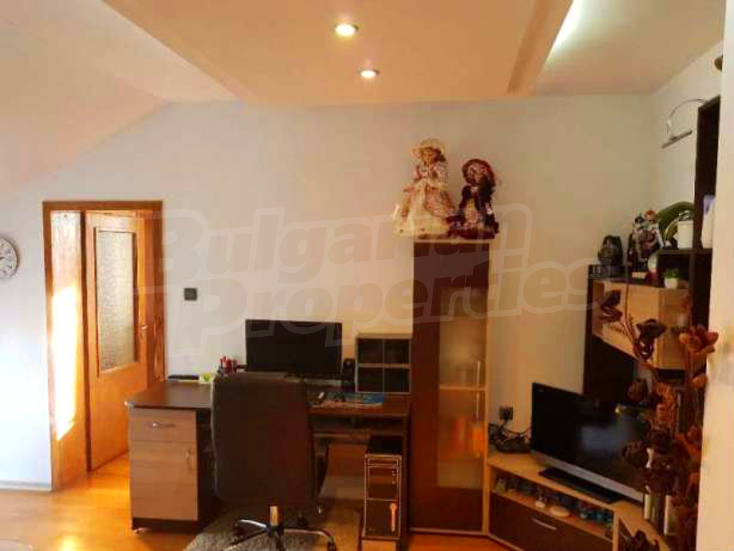 Gallery Picture 2