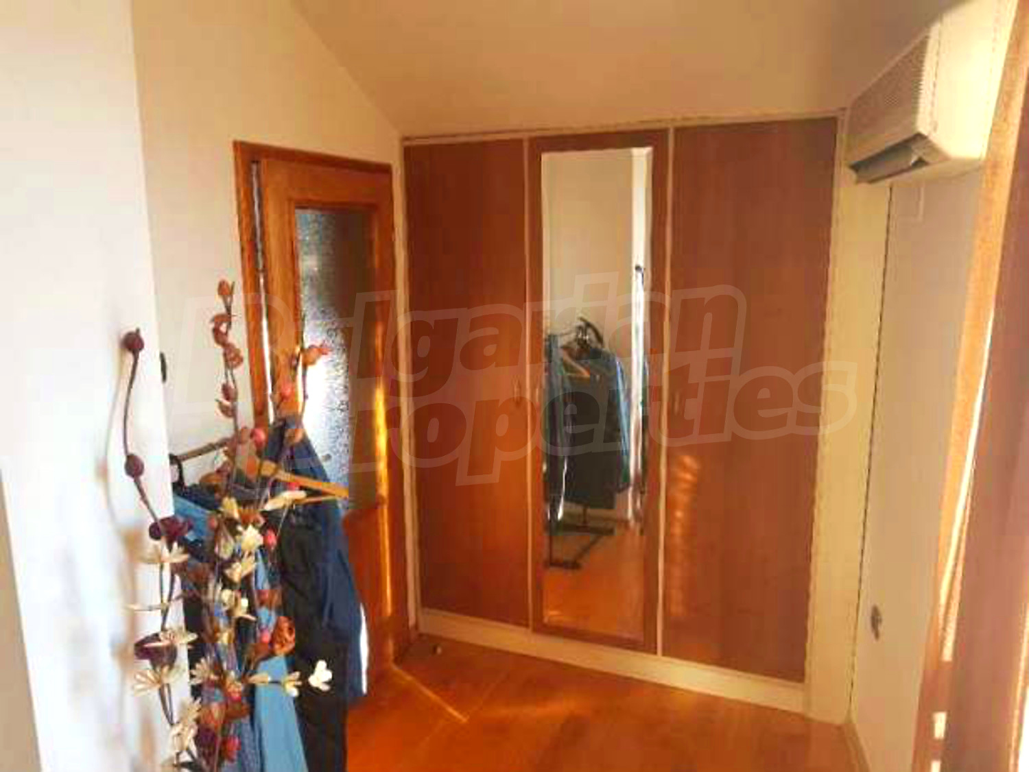 Gallery Picture 6