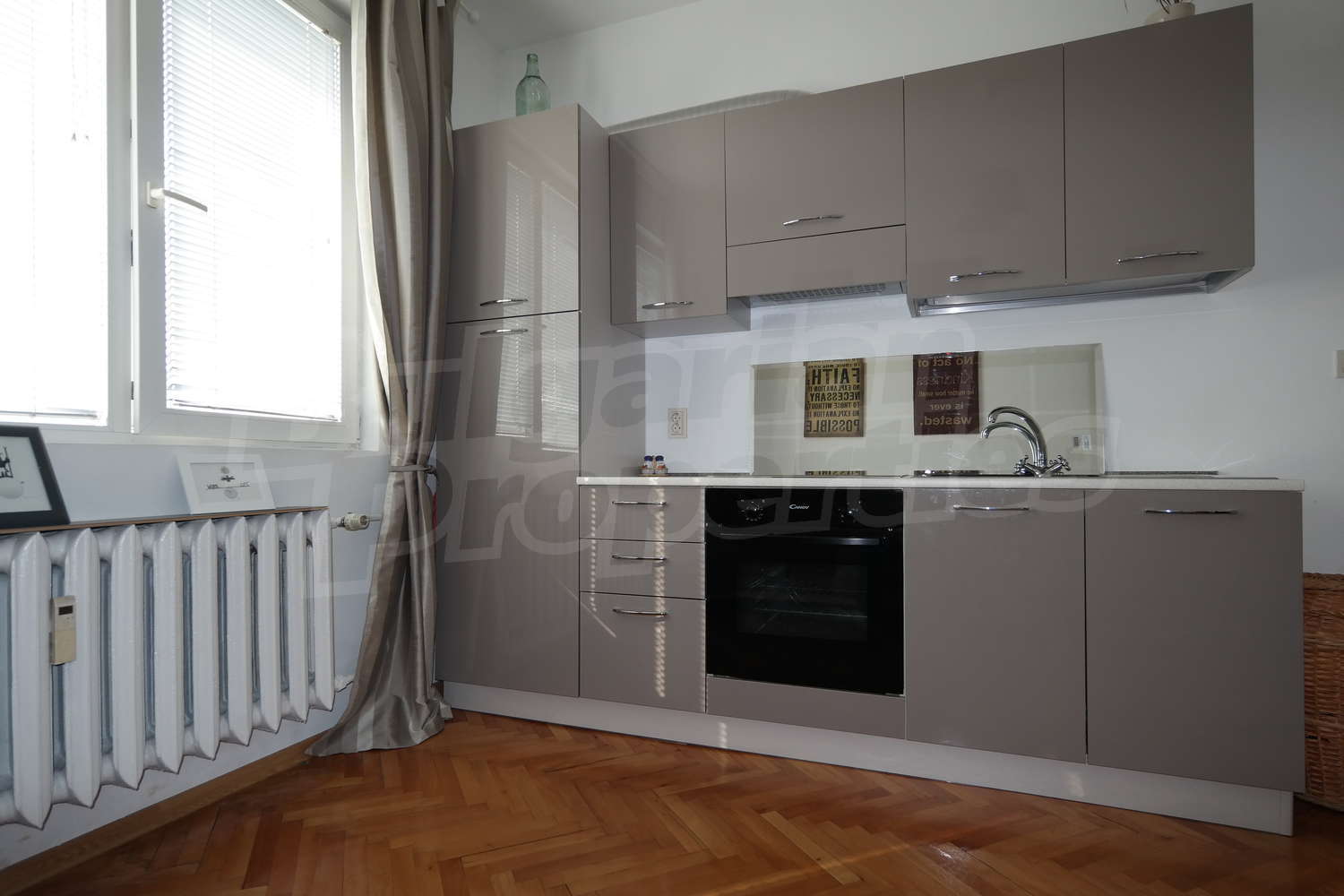 Gallery Picture 3