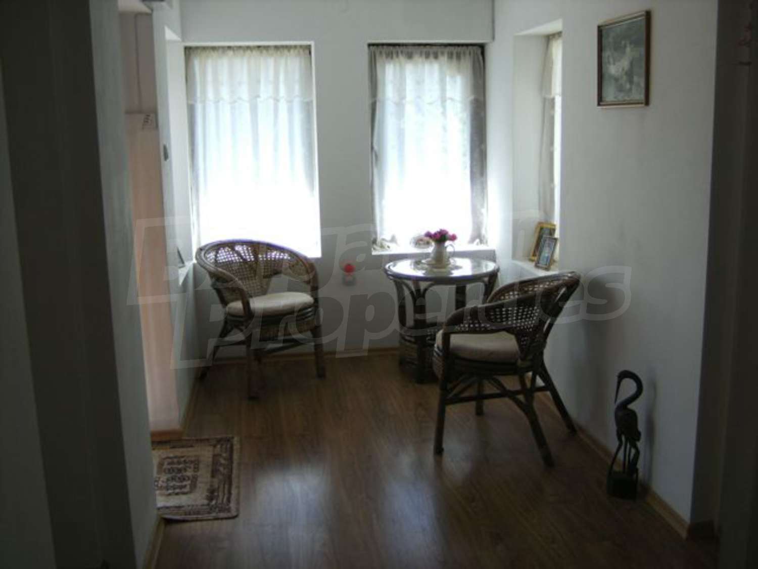 Gallery Picture 5