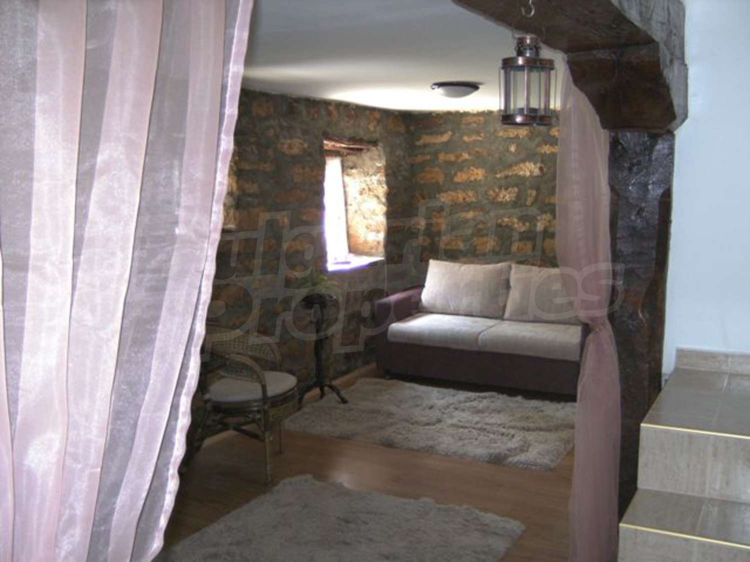 Gallery Picture 7