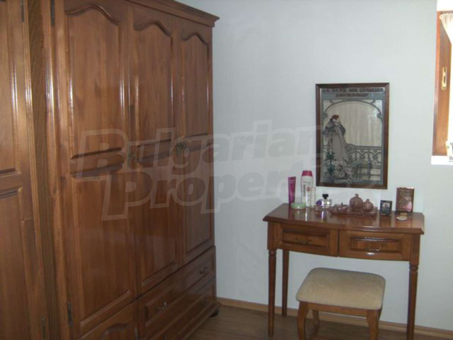 Gallery Picture 8