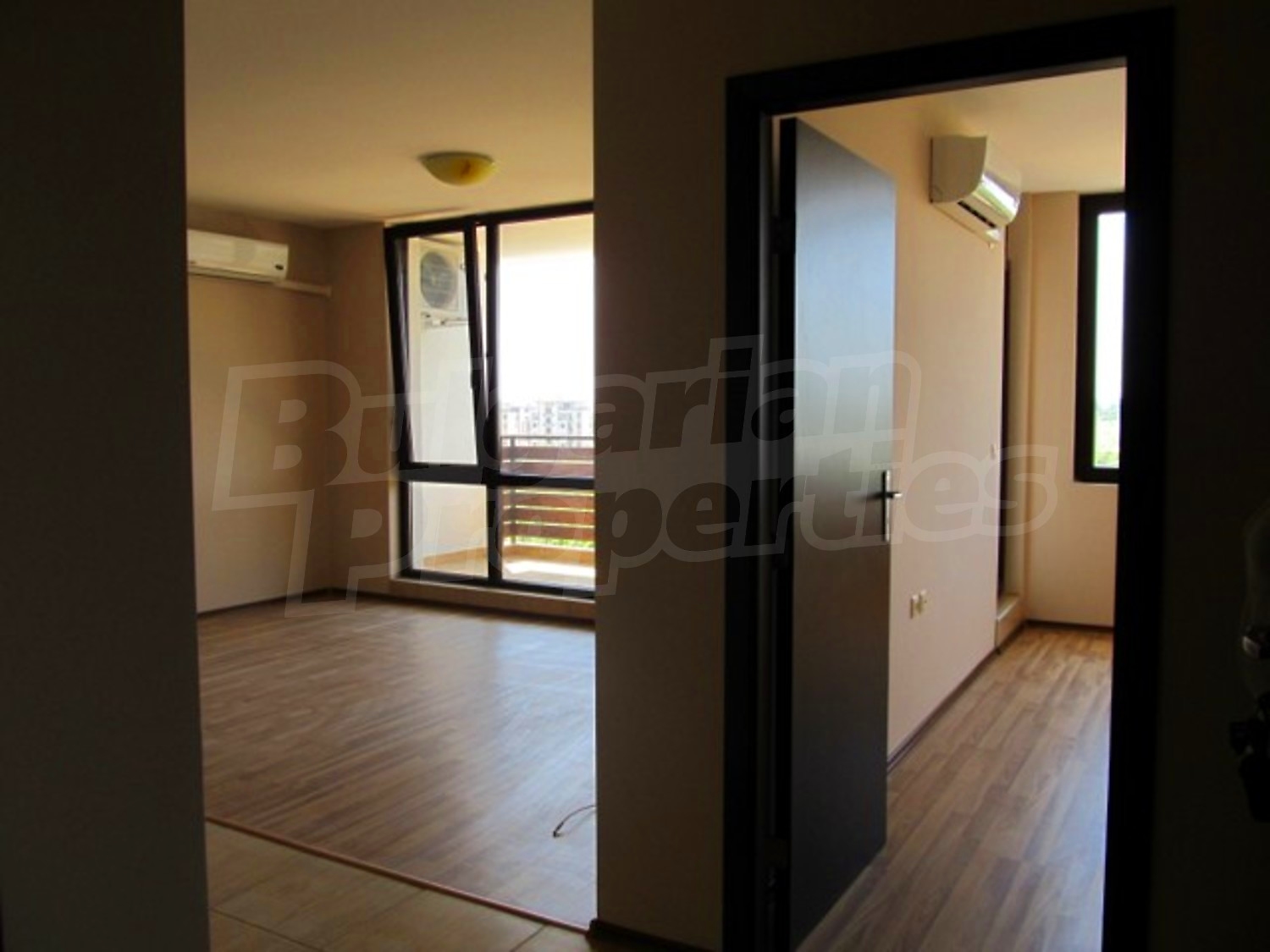 Gallery Picture 16