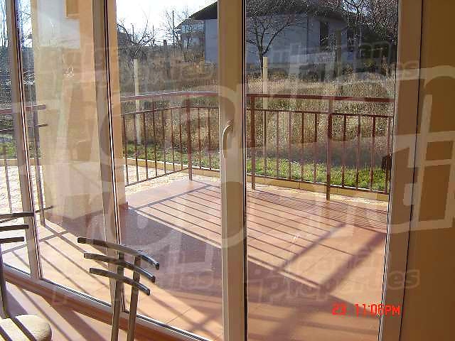 Gallery Picture 5