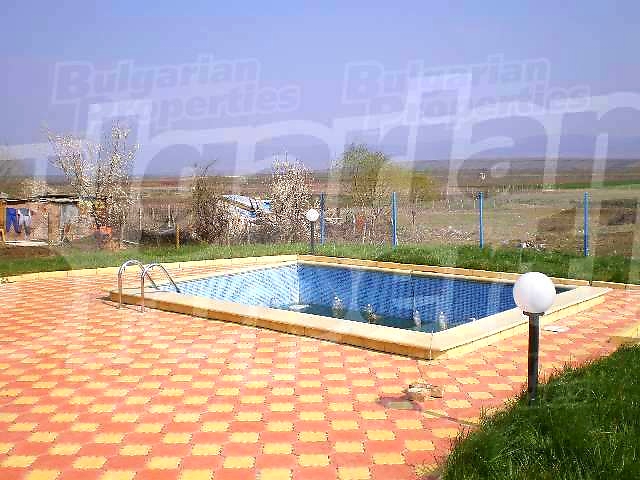 Gallery Picture 12