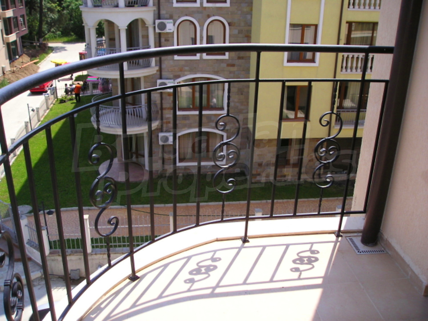 Gallery Picture 19