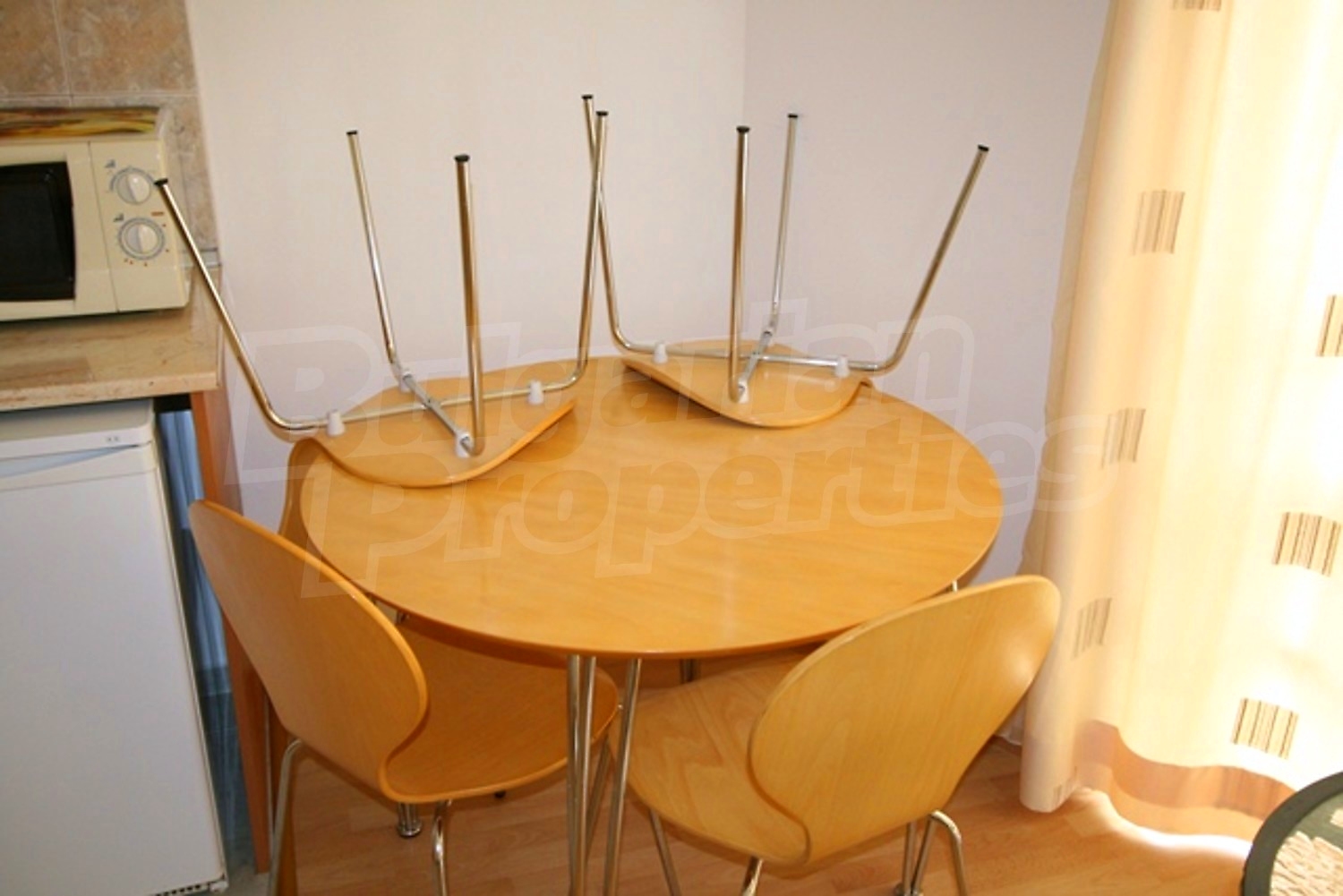 Gallery Picture 6