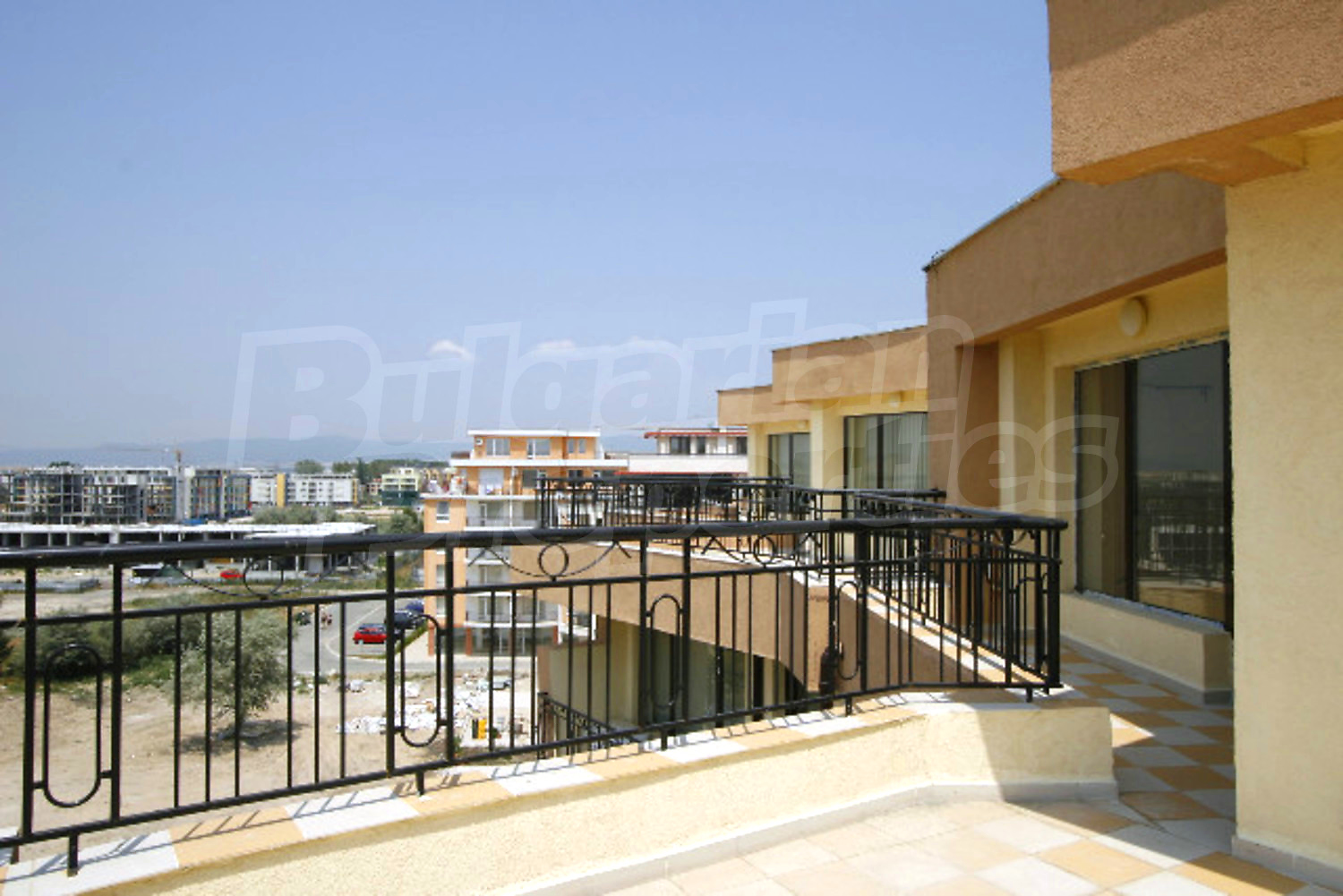Gallery Picture 13