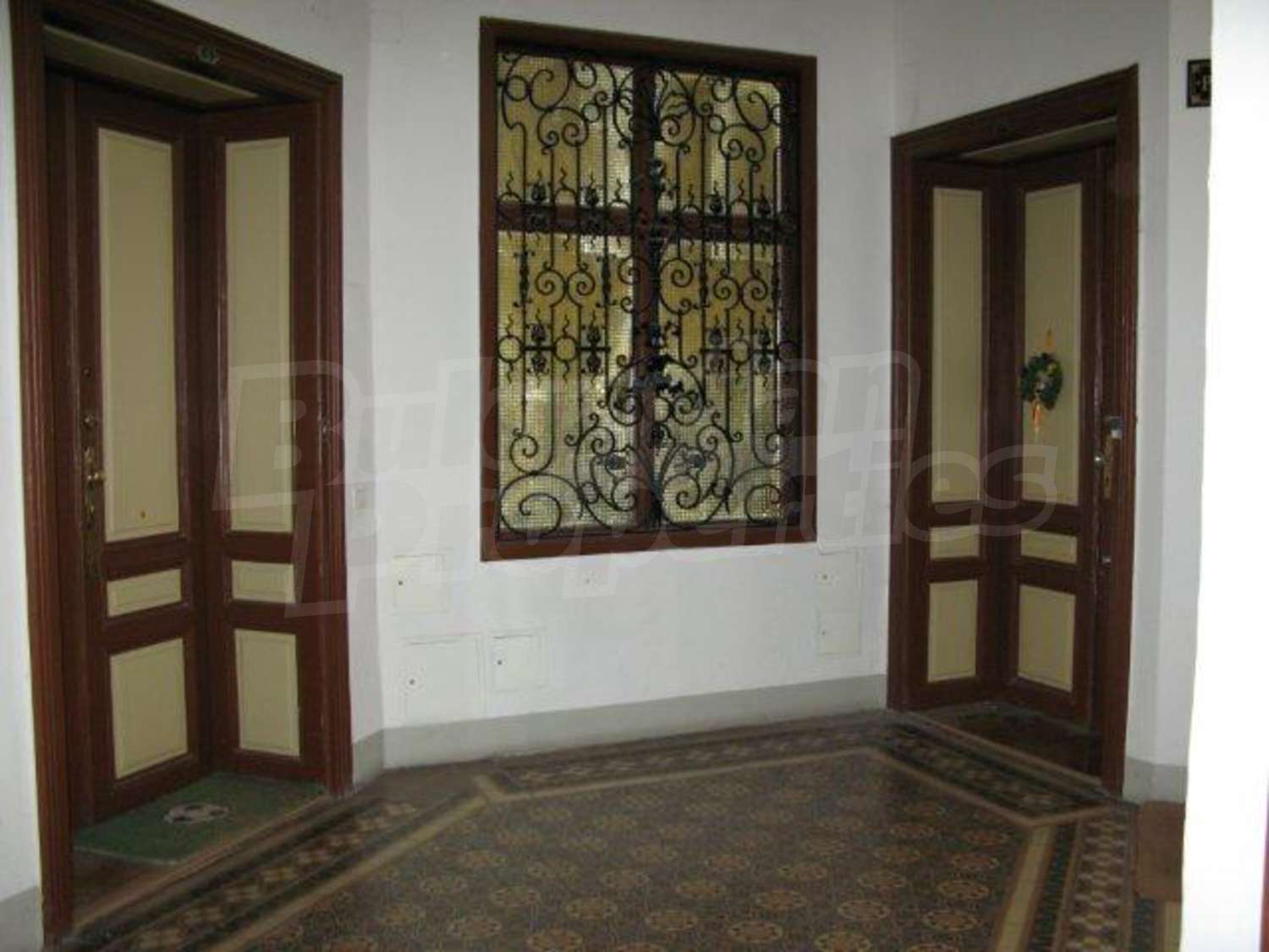 Gallery Picture 4