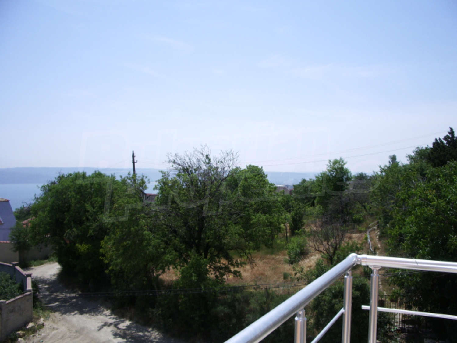 Gallery Picture 12
