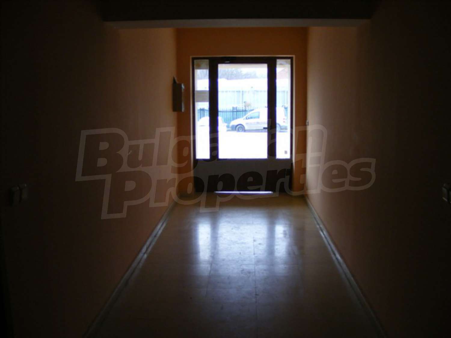 Gallery Picture 9