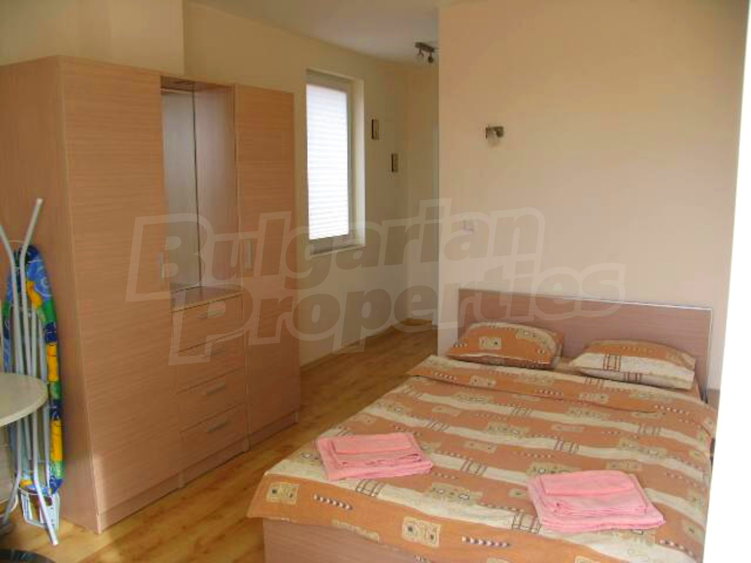 Gallery Picture 12