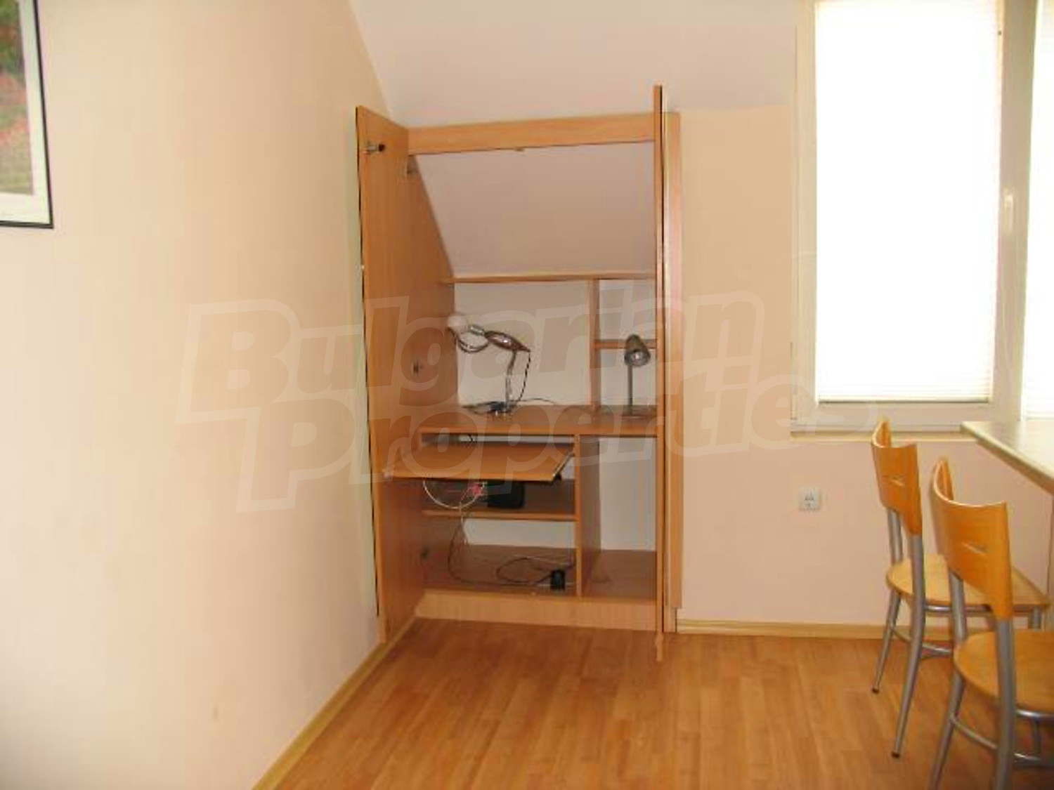 Gallery Picture 8