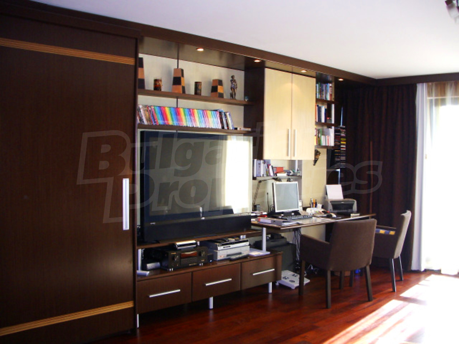 Gallery Picture 28