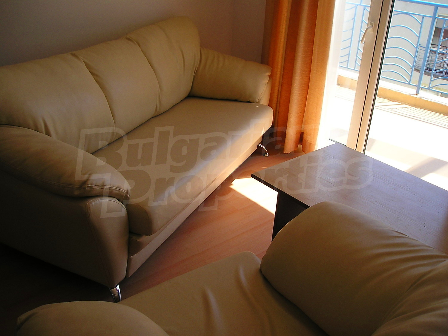 Gallery Picture 12