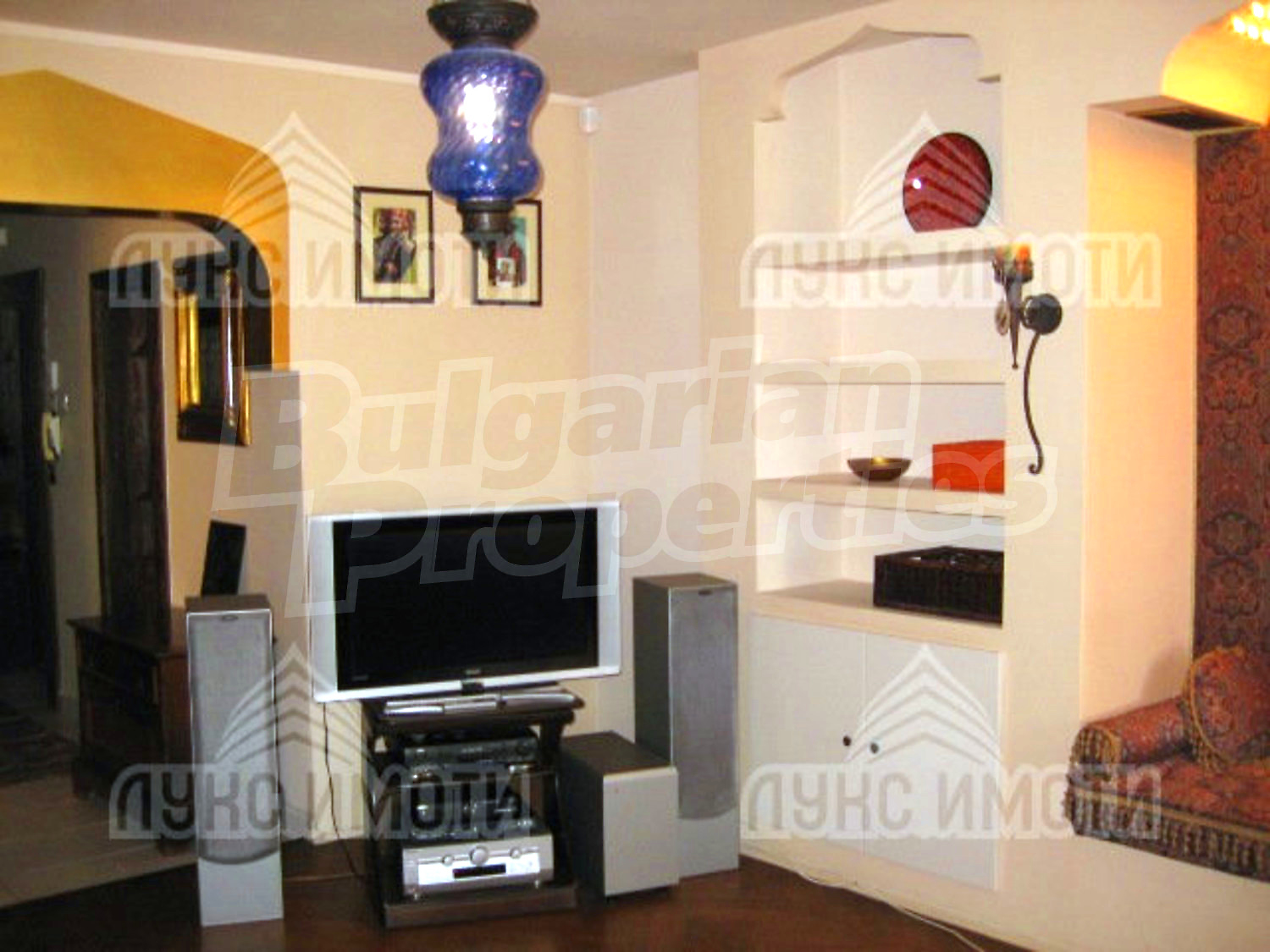 Gallery Picture 12