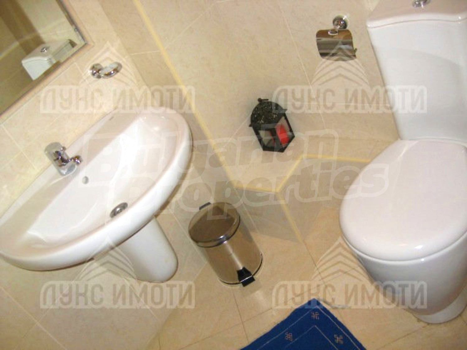 Gallery Picture 24