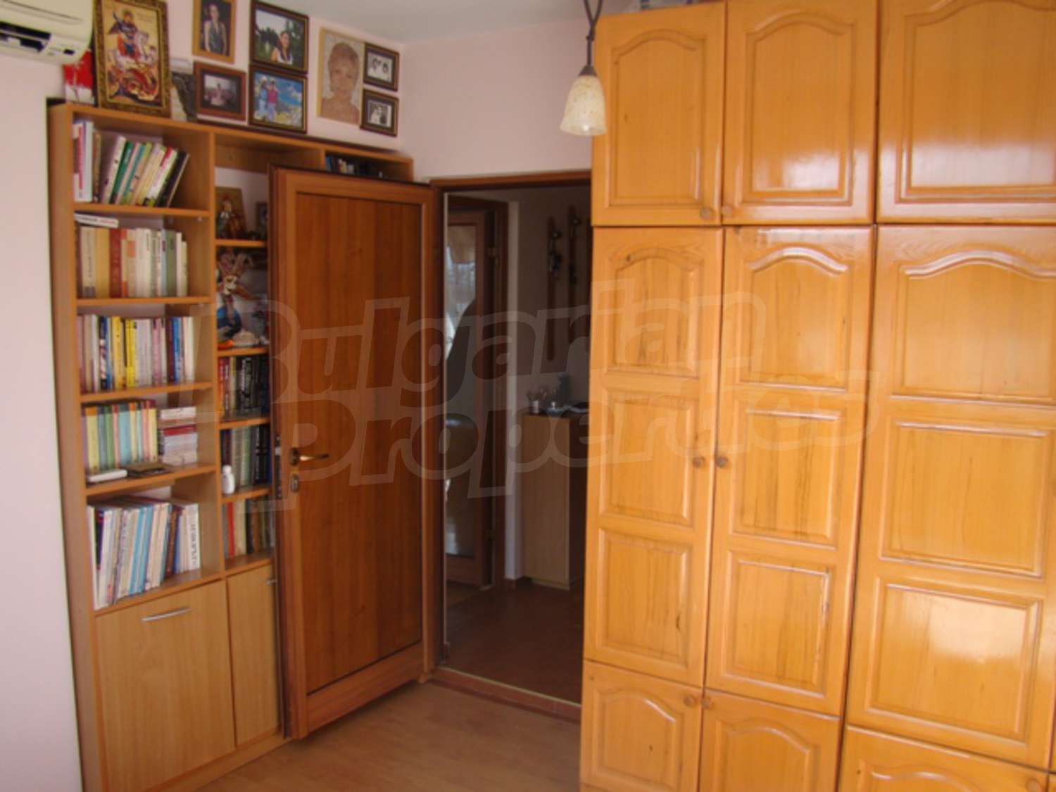 Gallery Picture 11