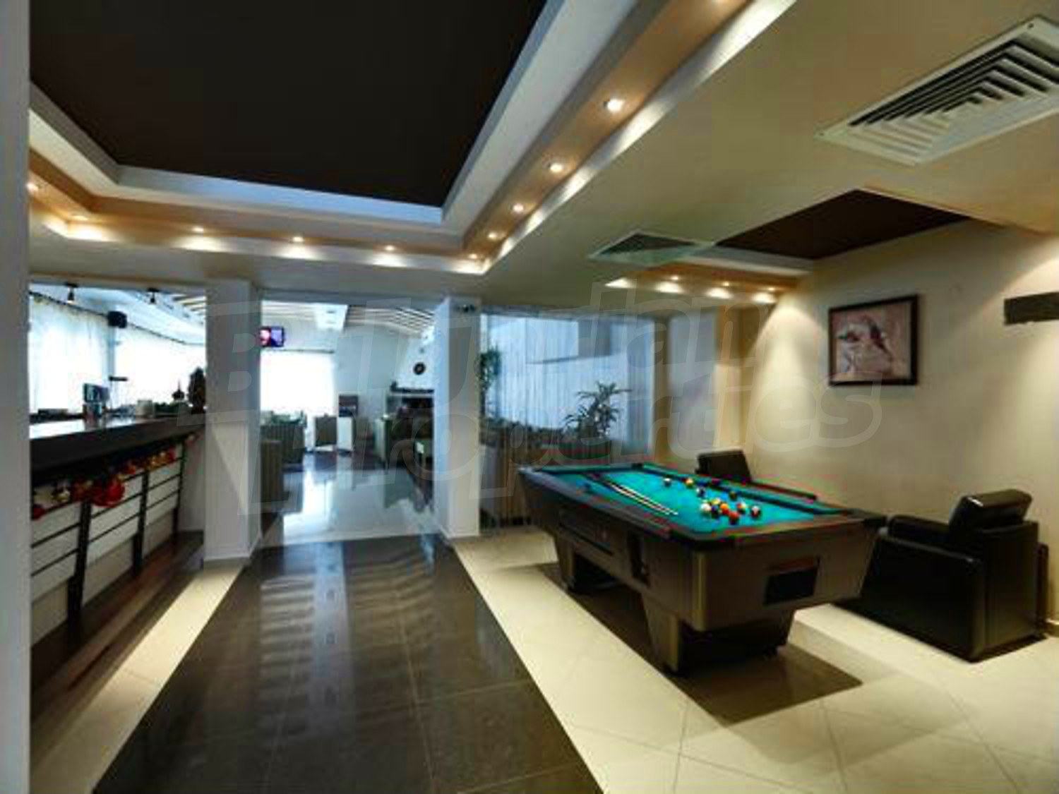 Gallery Picture 28