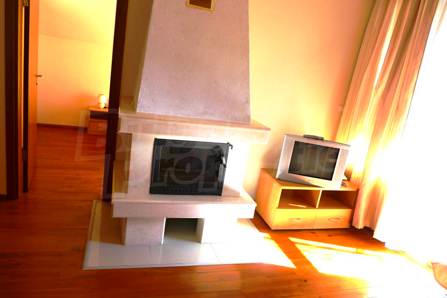 Gallery Picture 6