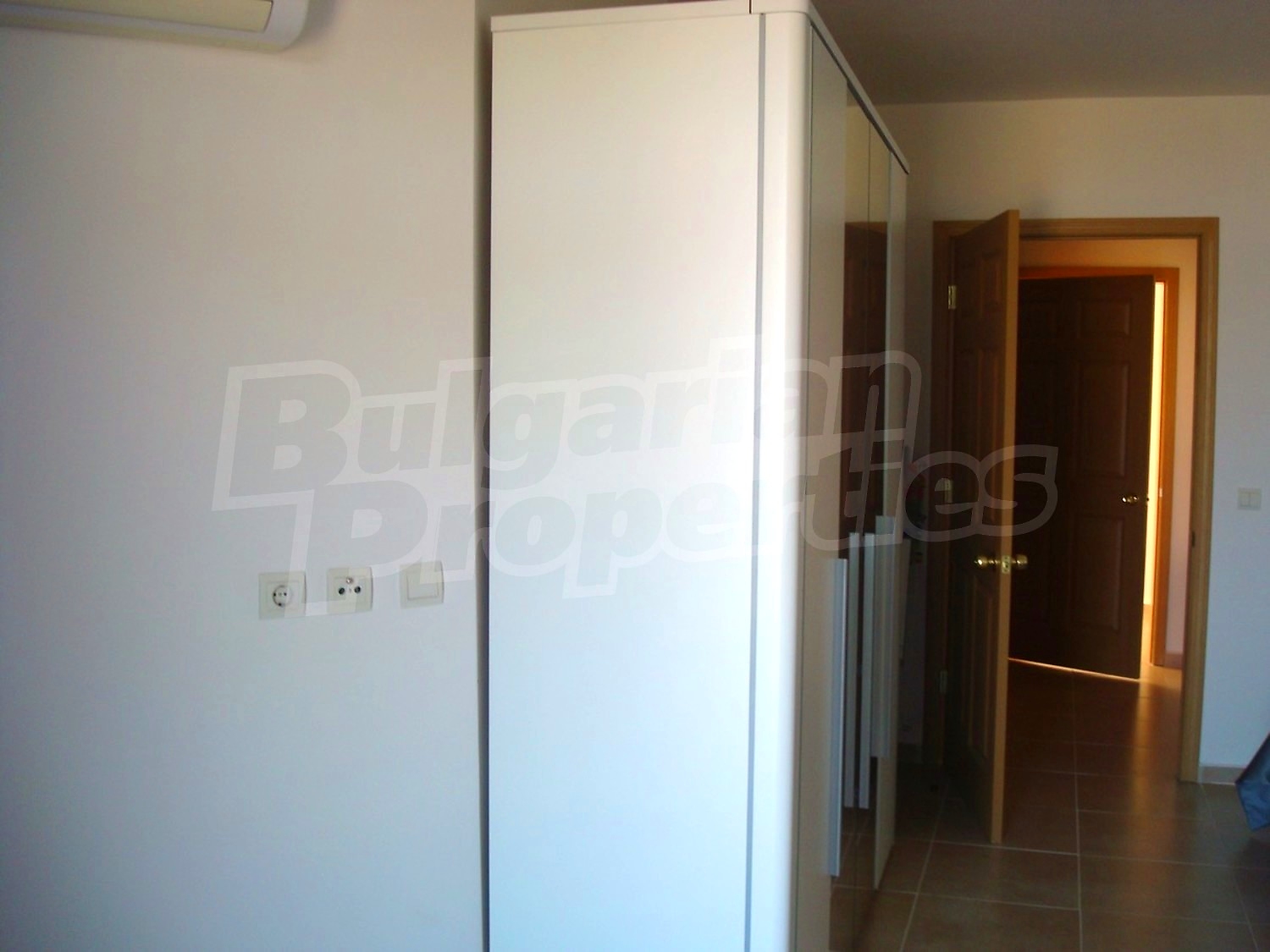 Gallery Picture 24