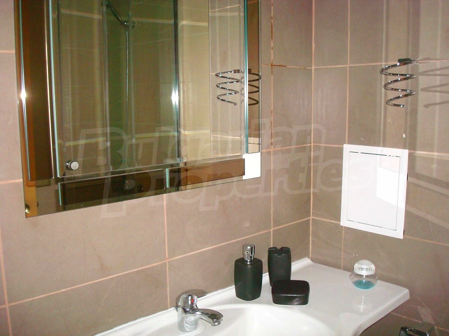 Gallery Picture 53