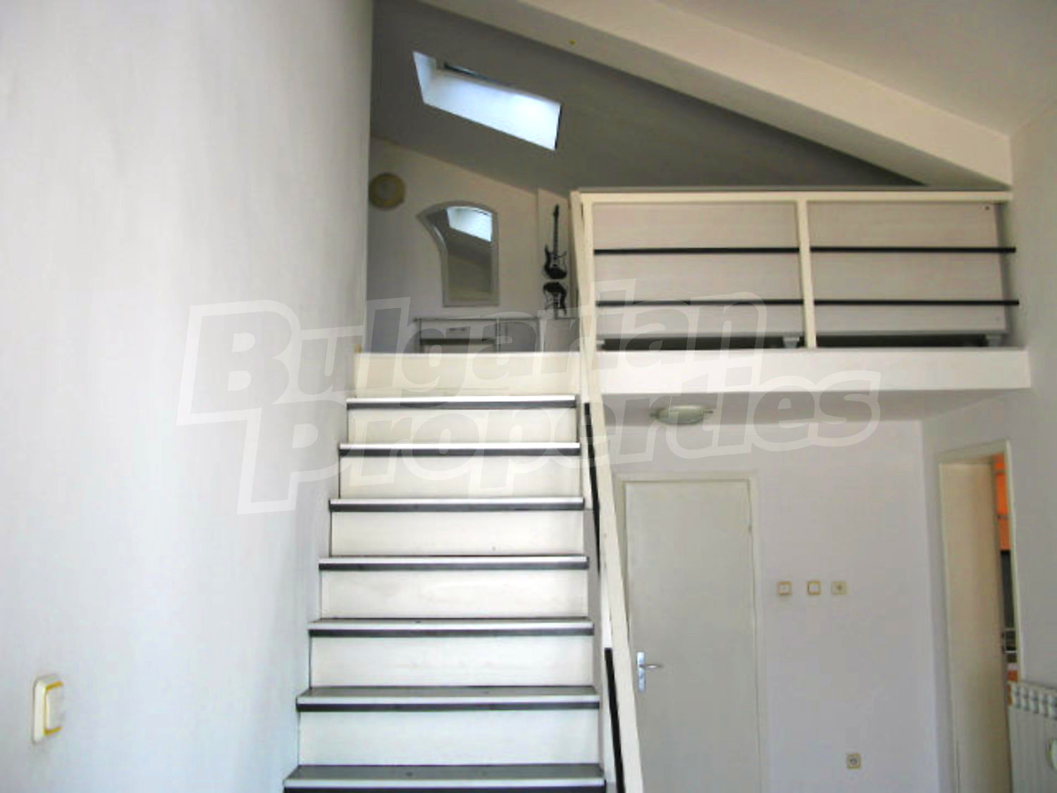 Gallery Picture 9