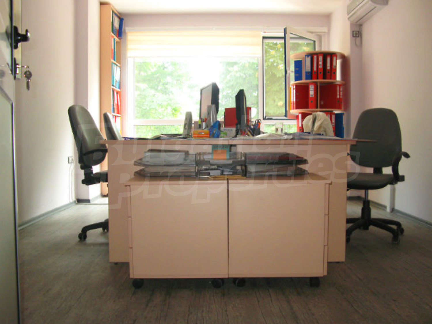 Gallery Picture 12