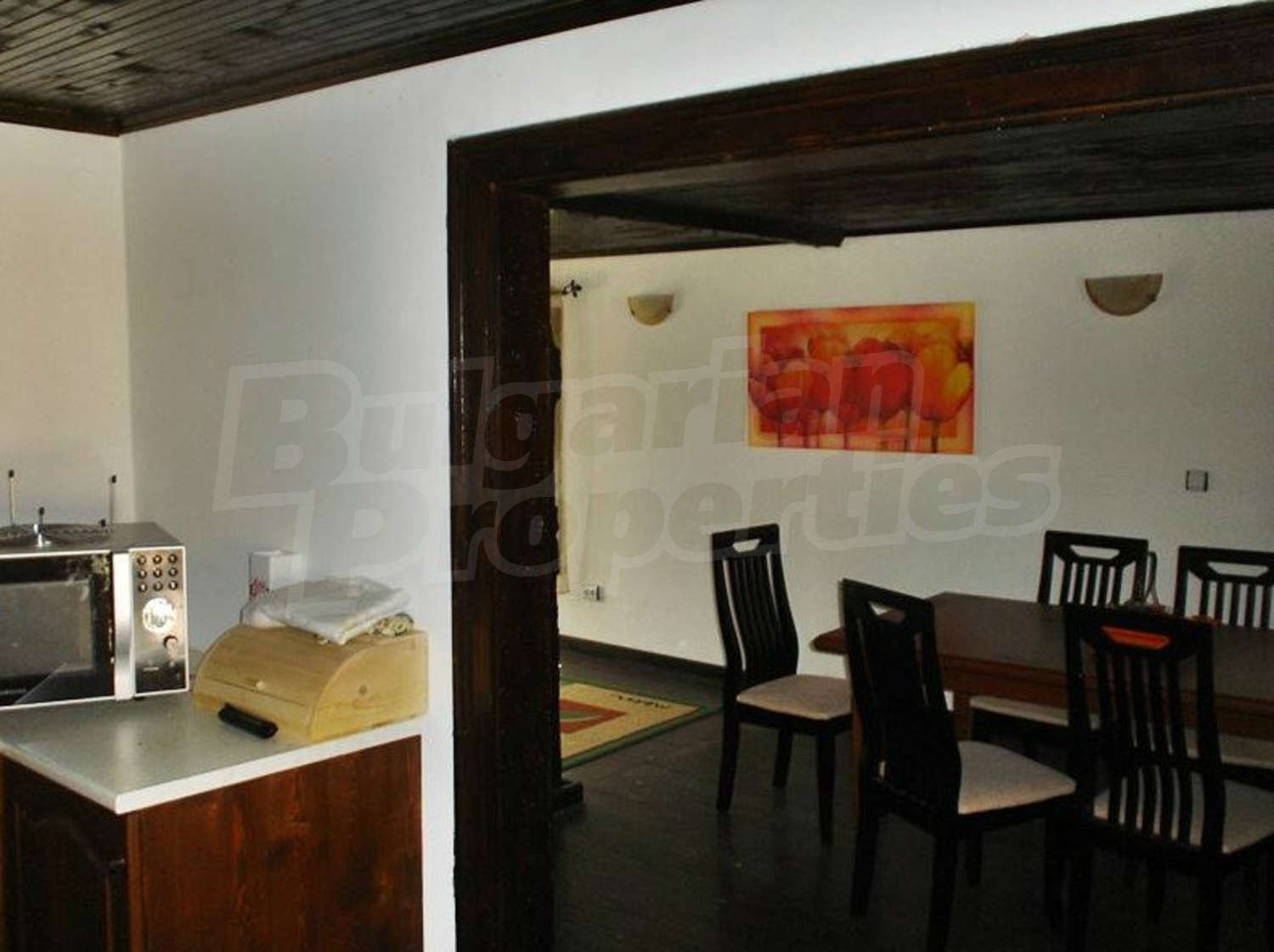 Gallery Picture 10