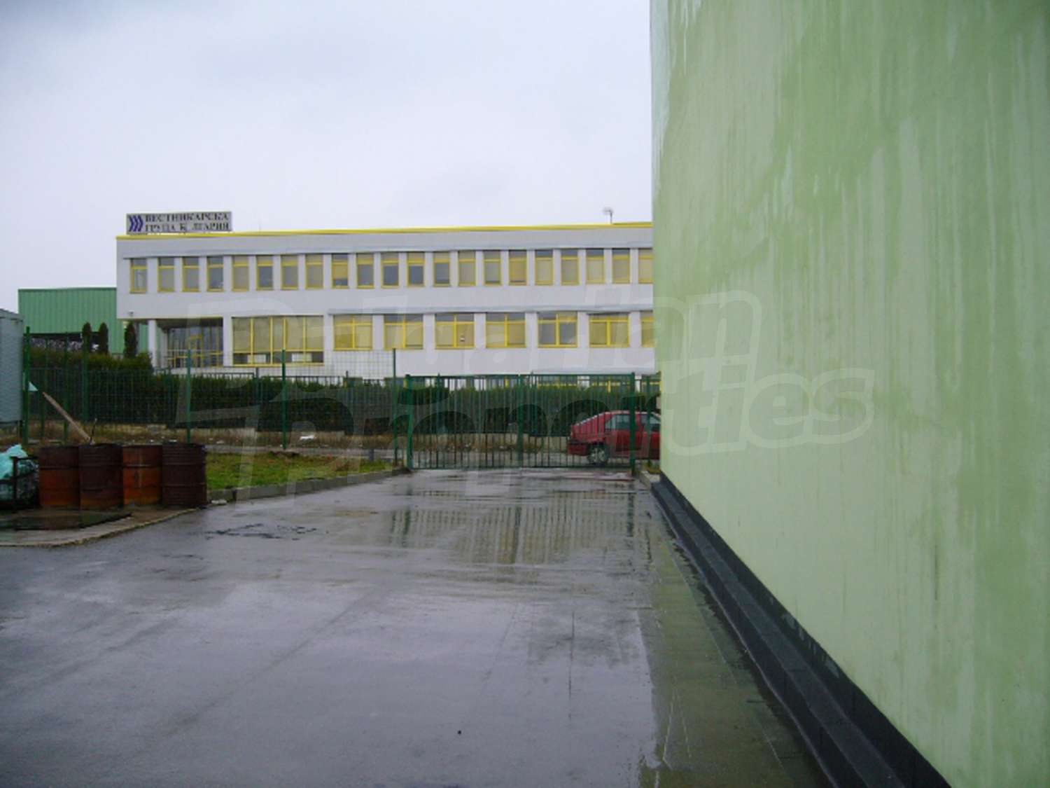 Gallery Picture 9