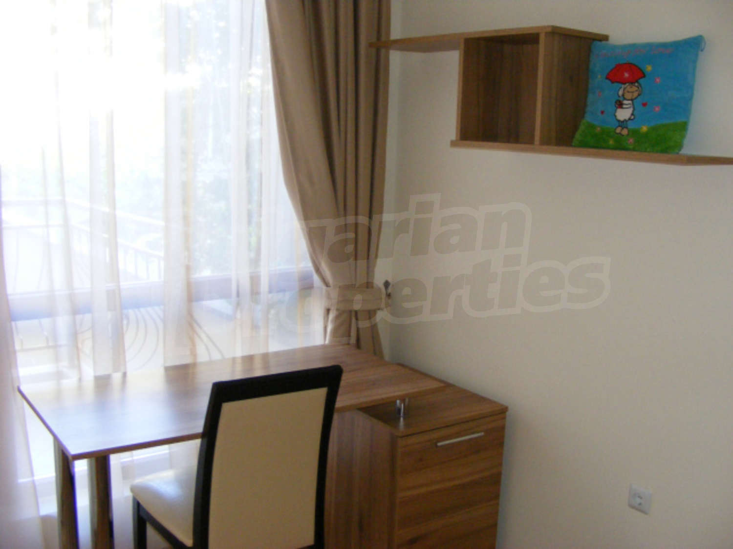 Gallery Picture 12