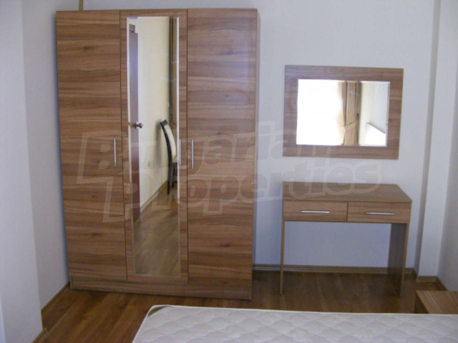 Gallery Picture 6